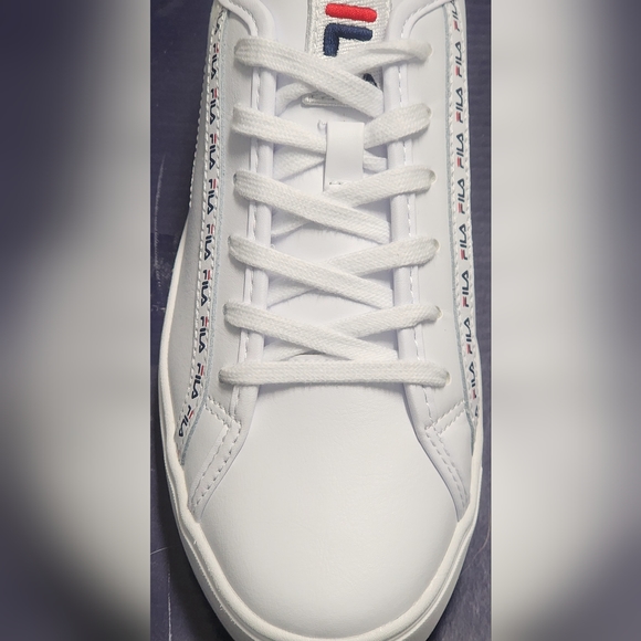 *NEW** FILA Future VC Repeat Logo Casual Sneakers from Finish Line SIZE 8.5 - Picture 9 of 14